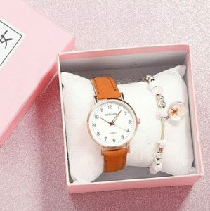 Ladies wrist watch Quartz Analogue woman leather strap casual